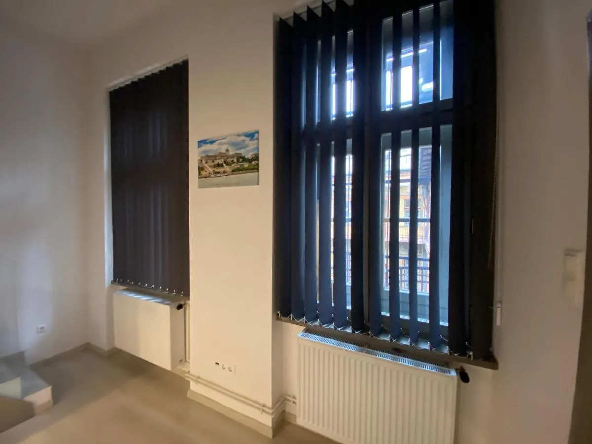 Hunyady Gallery Apartment 布达佩斯