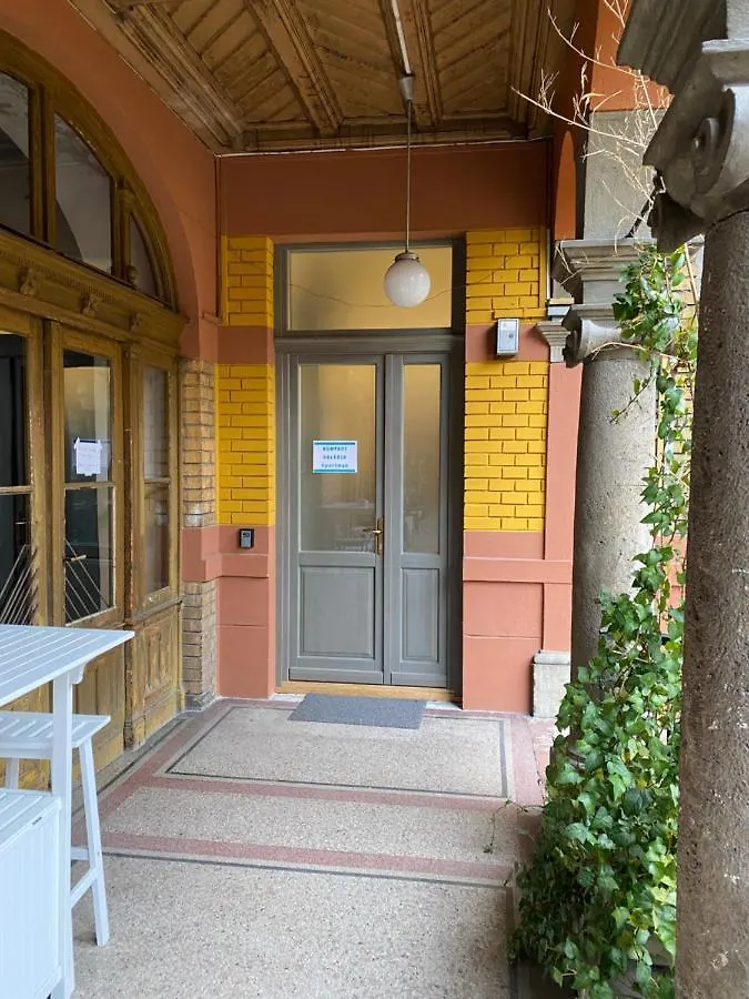 Hunyady Gallery Apartment 布达佩斯 0*,  匈牙利